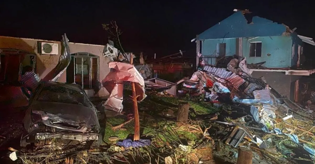 Tornado devastador no Paraná causa 4 mortes e 430 feridos