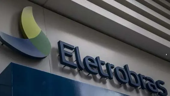 Programa de estágio da empresa recruta estudantes