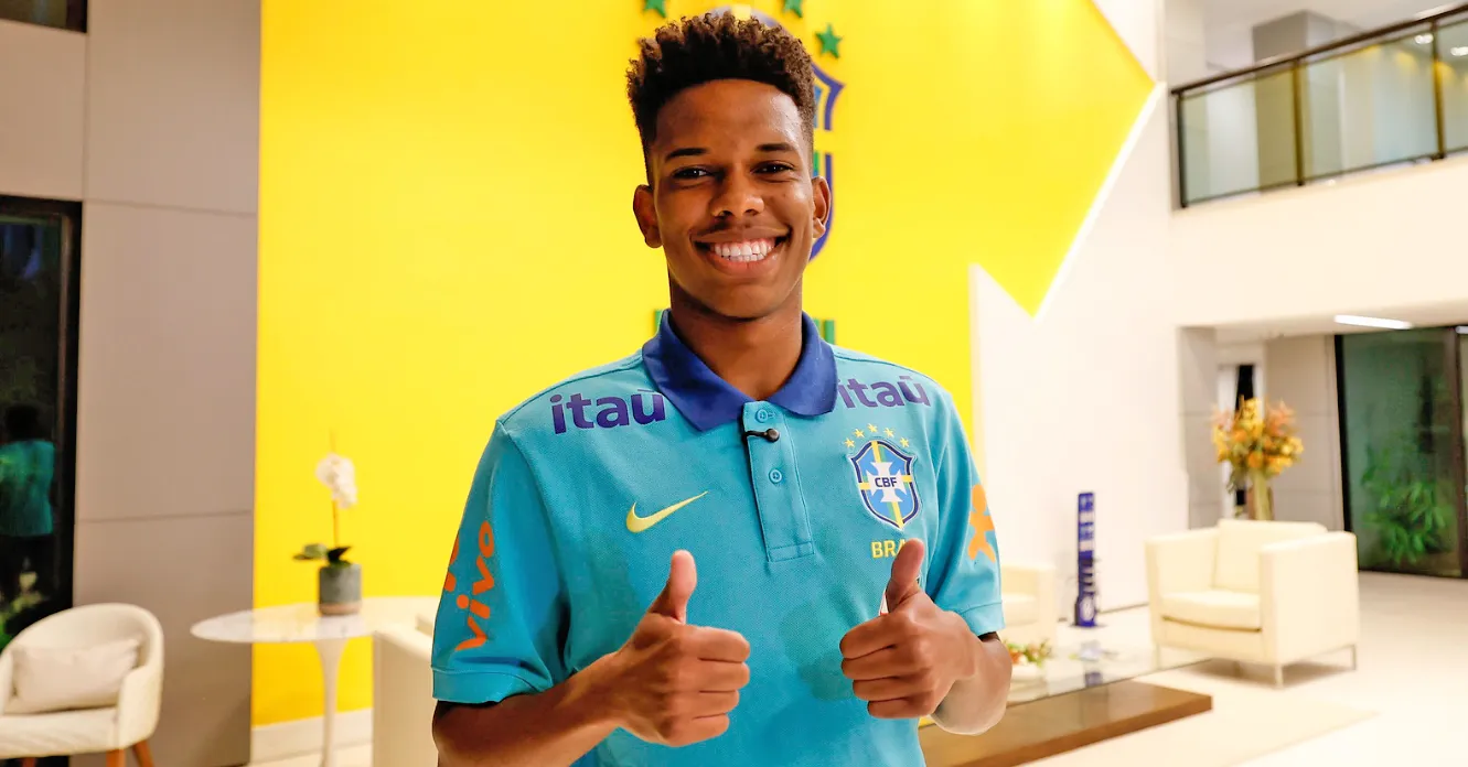 Estêvão foi o primeiro a chegar na Granja Comary