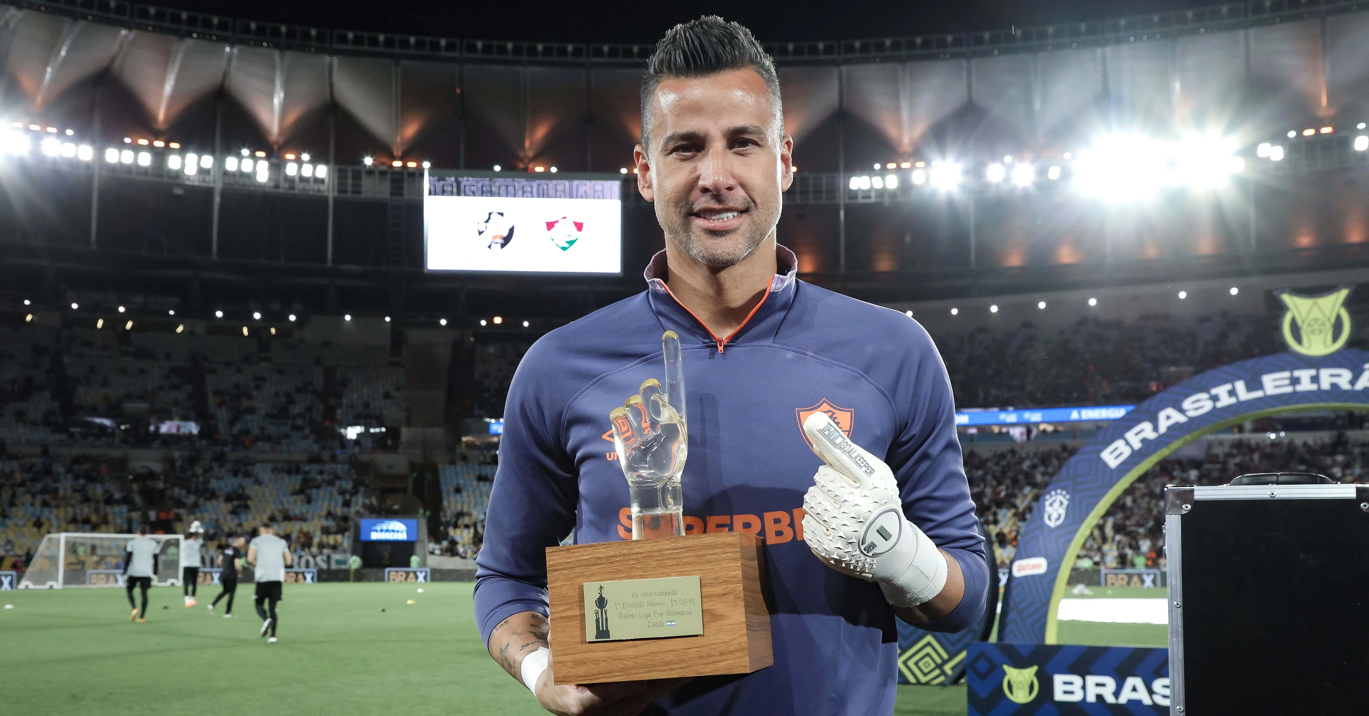Fábio é o jogador com mais jogos na história do futebol mundial