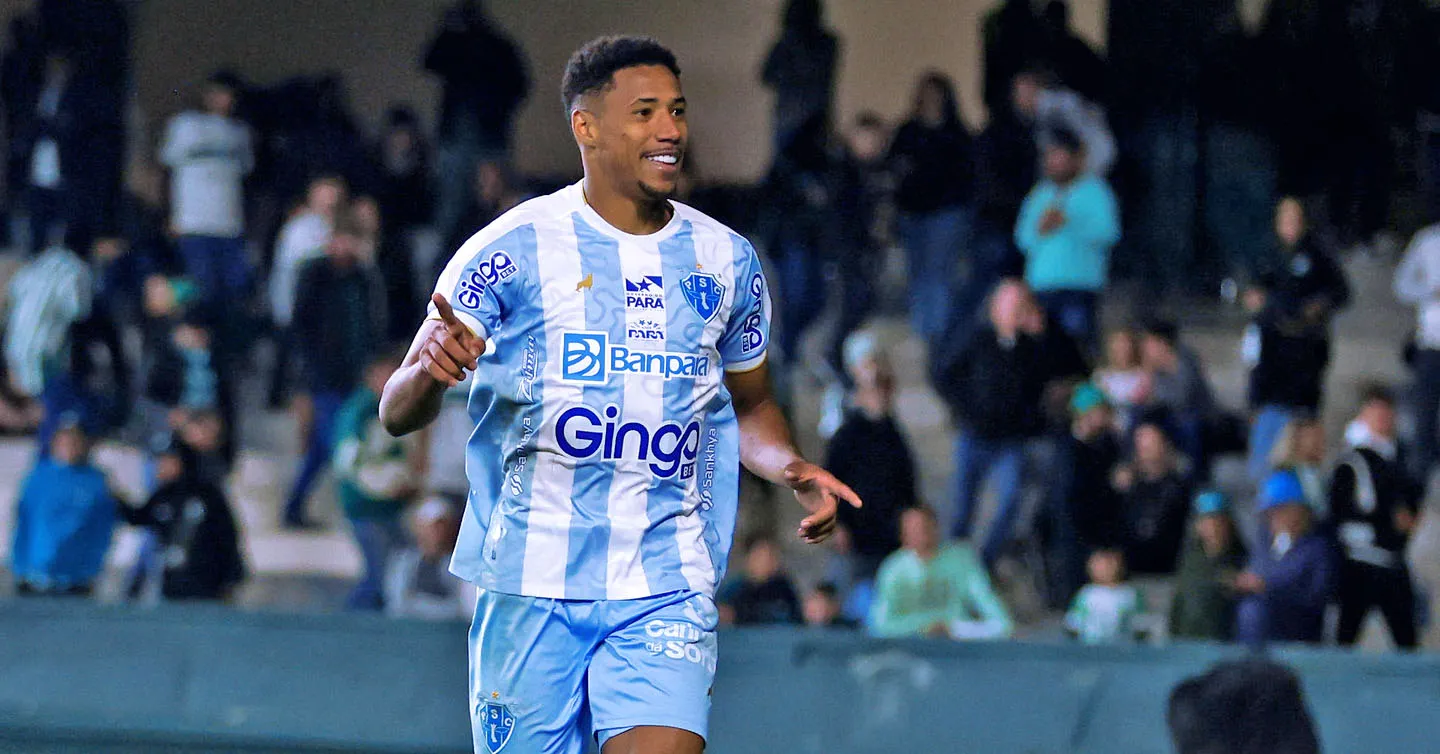 Atacante vinha "arrastando" os adversários, mas uma andorinha só não faz verão