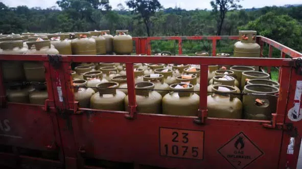 Distribuição do "Gás do Povo" começou
