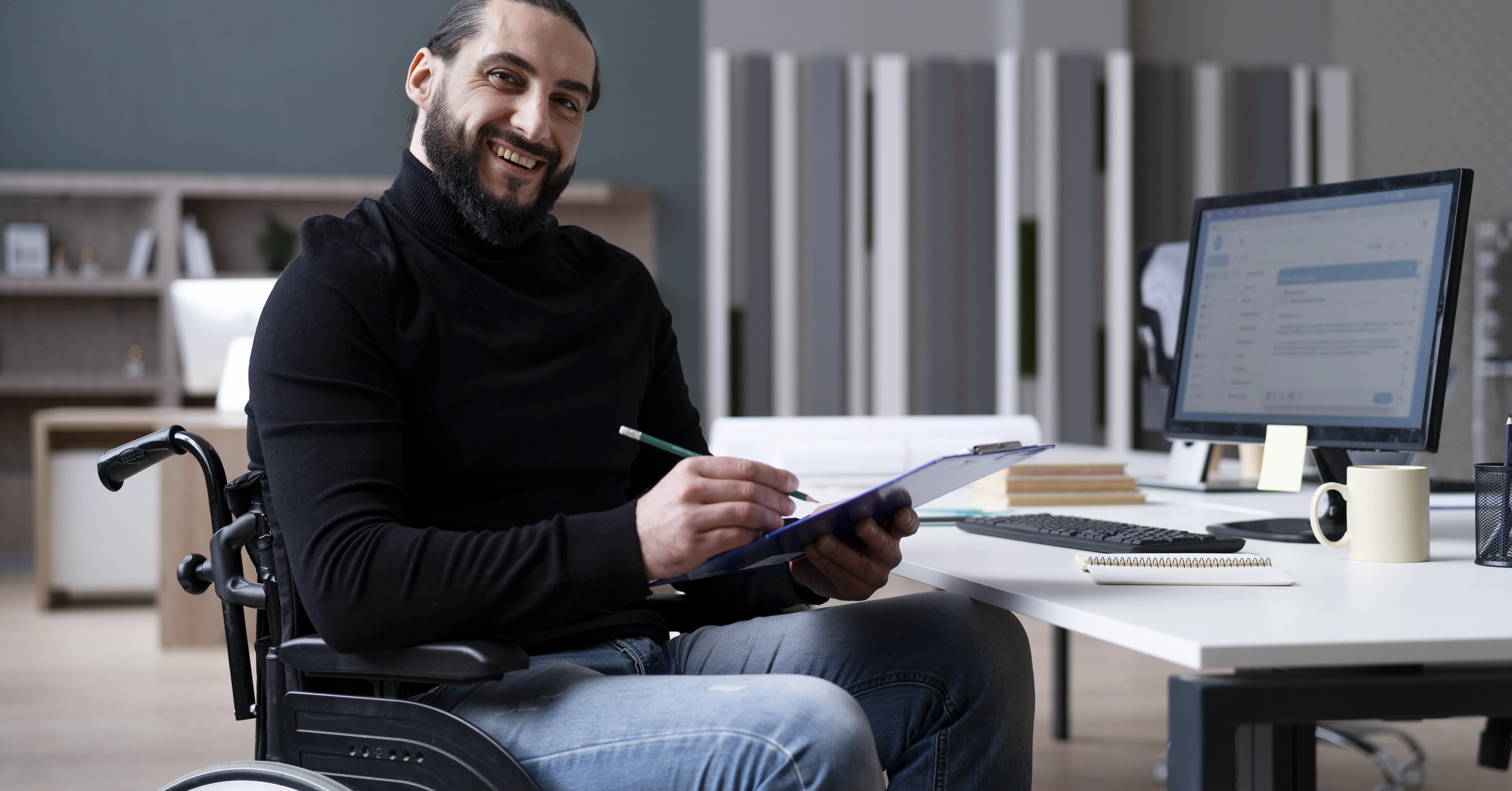 Uma decisão do Supremo Tribunal do Trabalho determinou a reintegração de 54 funcionários com deficiência dispensados pela Eletrobras