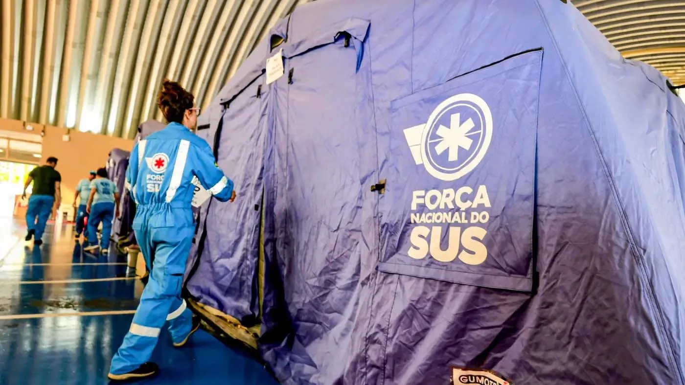 Reforço do hospital conta com muitos profissionais de saúde