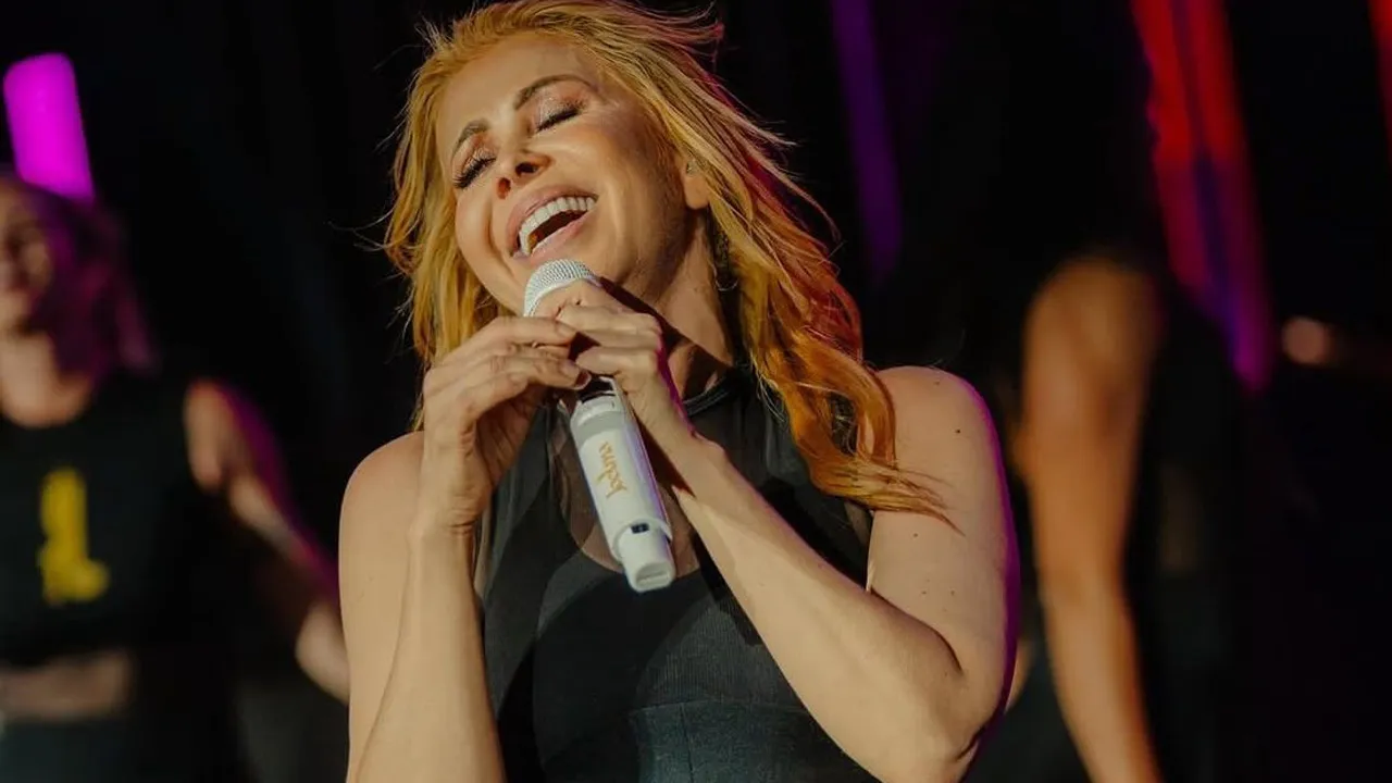 Joelma deve entoar melodias a Deus
