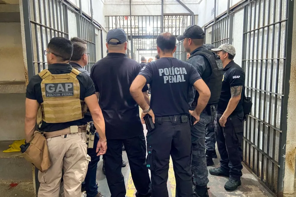 Os cargos contemplam desde o ensino fundamental até o superior, com salários que podem chegar a R$ 5.639,14