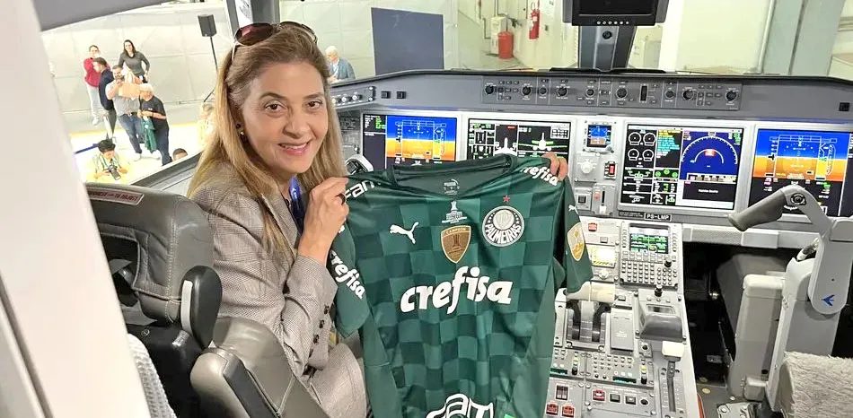 Leão vai no avião do Verdão