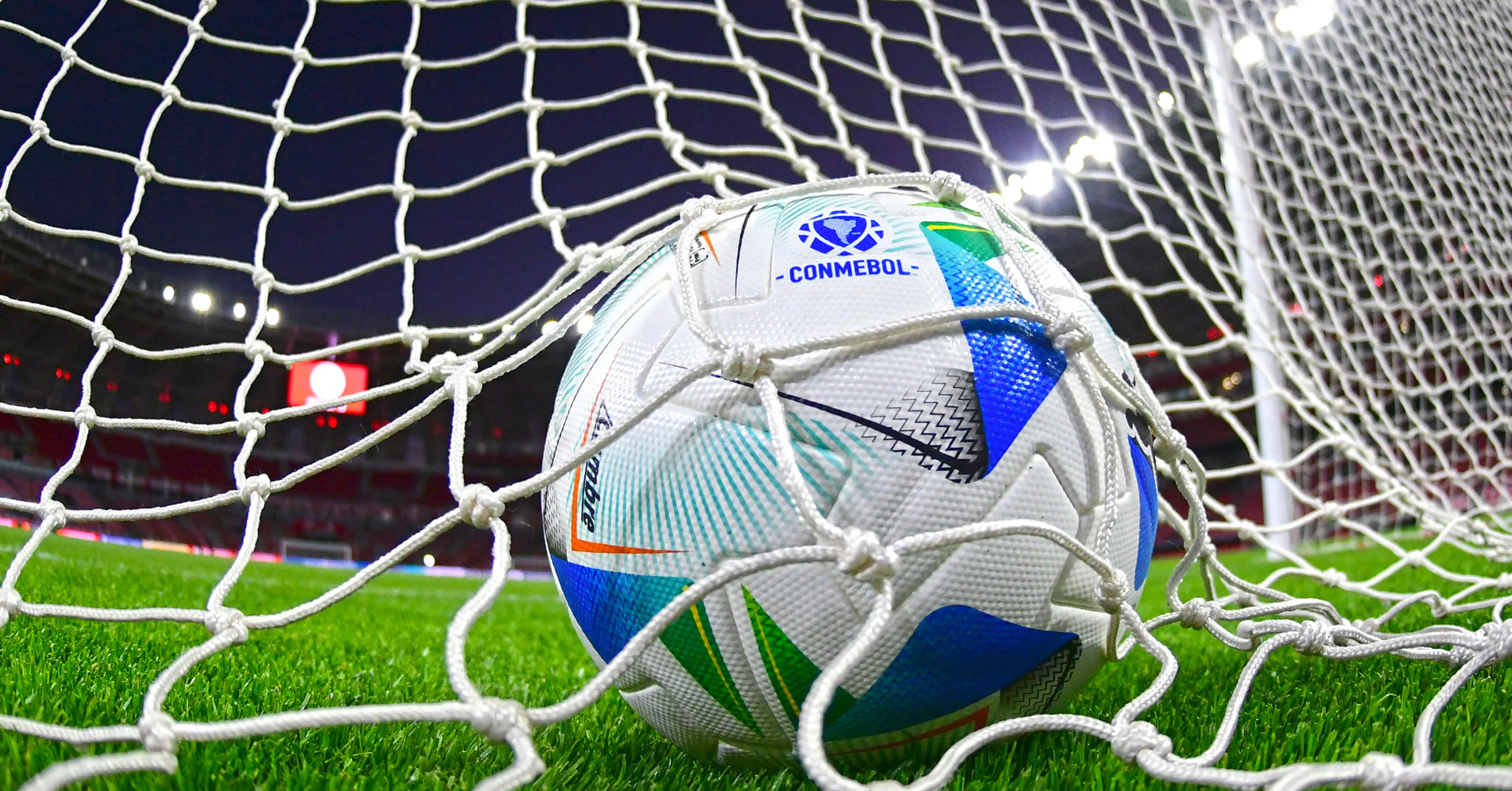 Tarde e noite de decisões no futebol