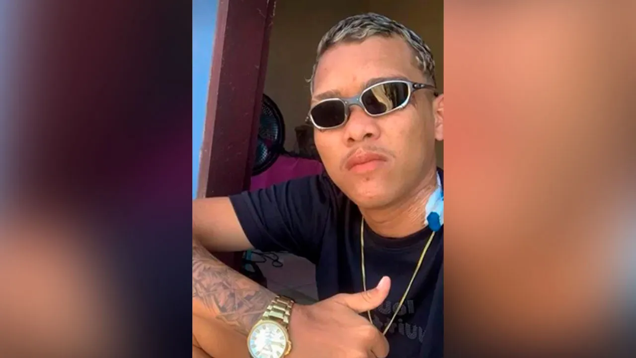 Douglas Vieira Resende, era conhecido pelos apelidos “Paçoca” e “Malvadão”, apontado como suspeito de integrar uma organização criminosa