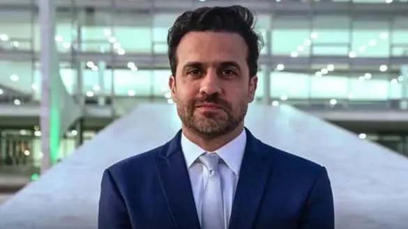 O influenciador é denunciado por injúria e difamação