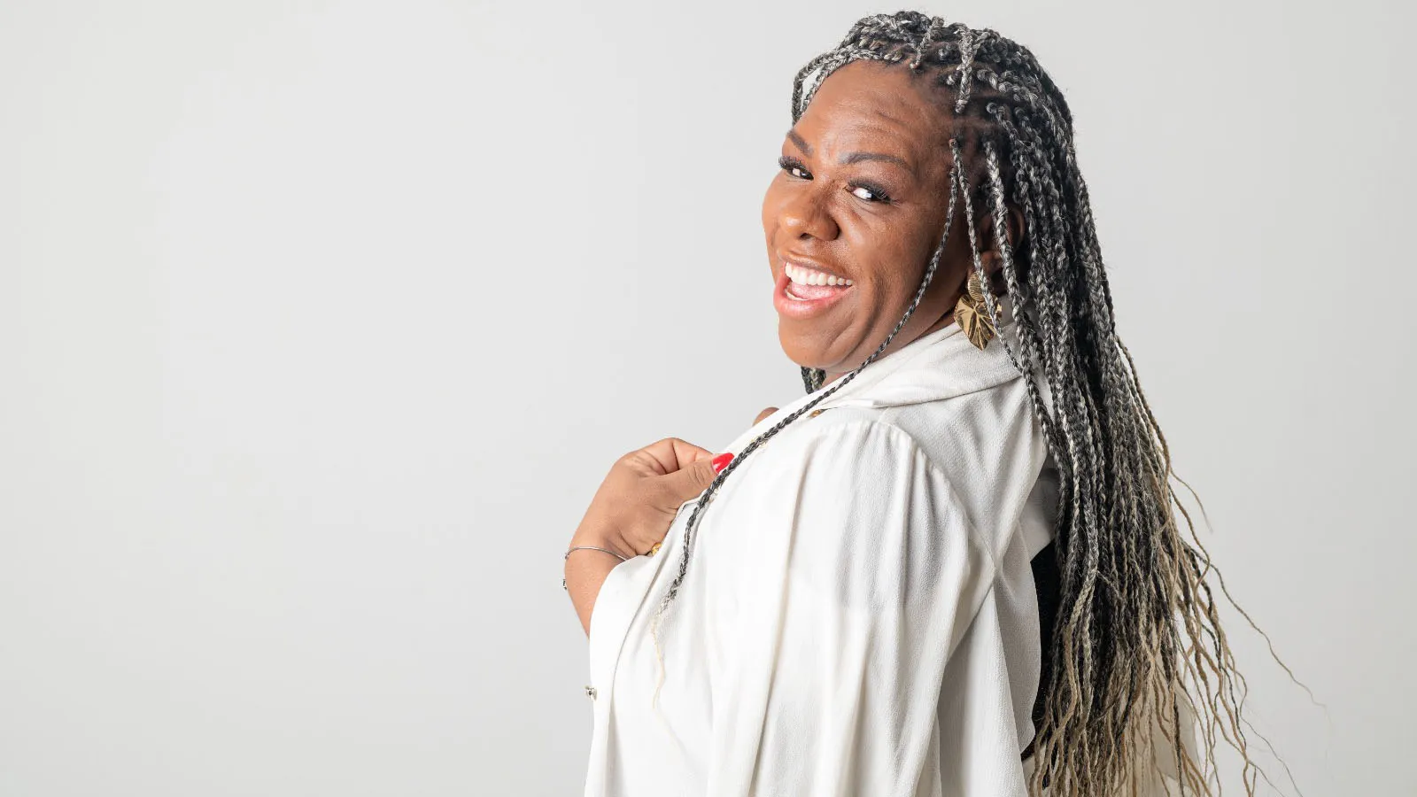 Confira a agenda da semana da cantora Mariza Black: