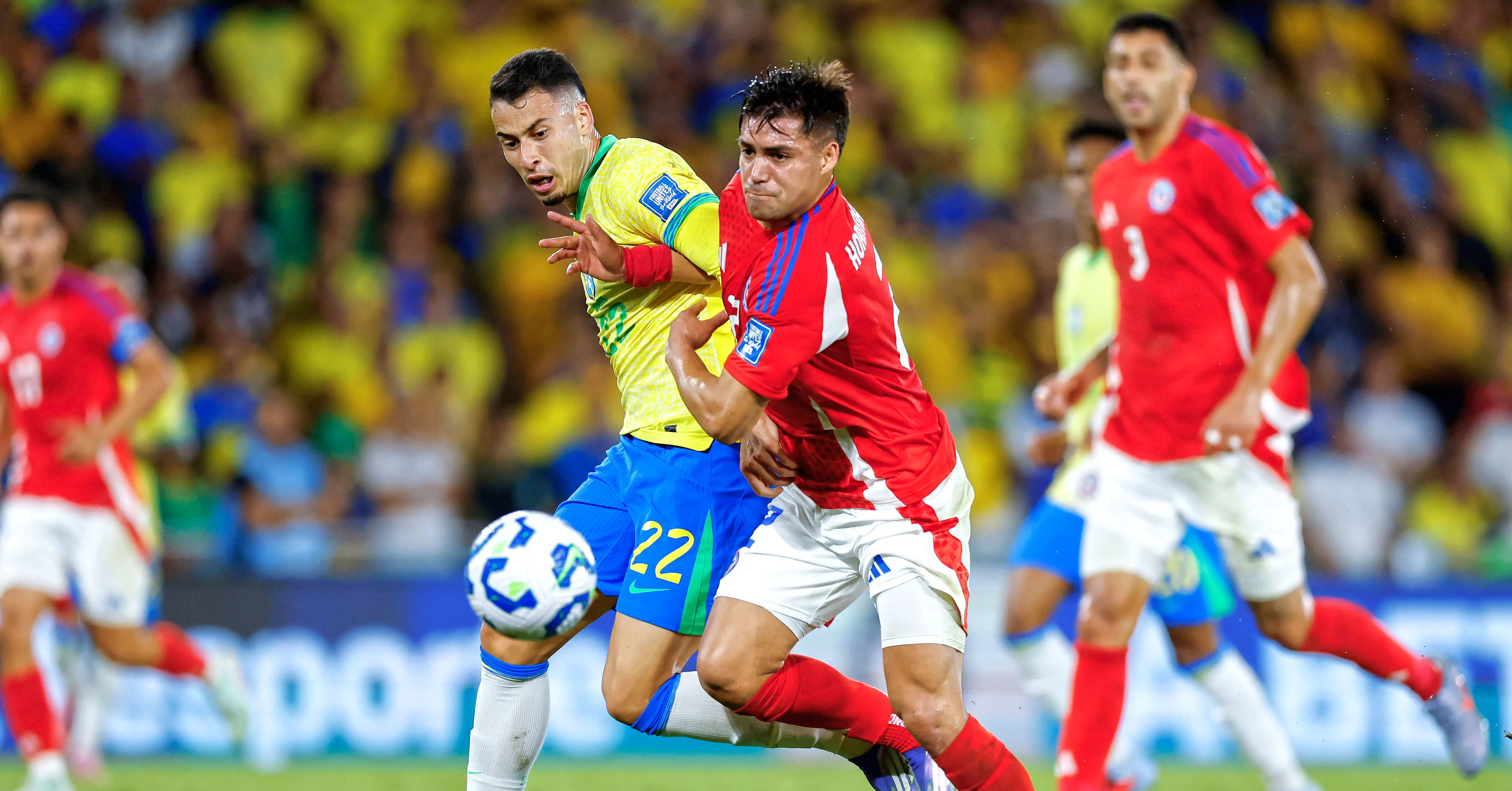 Martinelli vem ganhando oportunidades como titular no Brasil