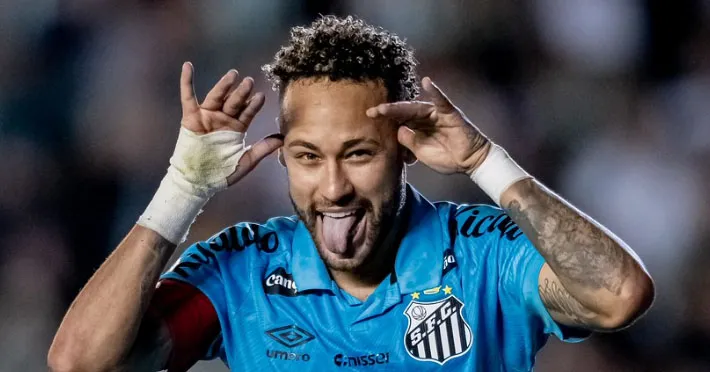 Neymar brilhou na partida contra o Juventude.