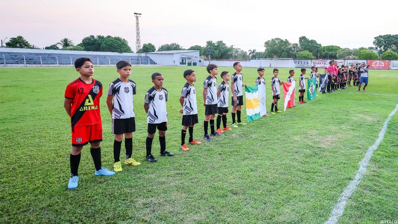 O Paratocan é considerado uma vitrine para novos talentos, além de promover o futebol amador na região.