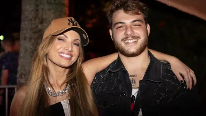 Patrícia Poeta e o filho Felipe