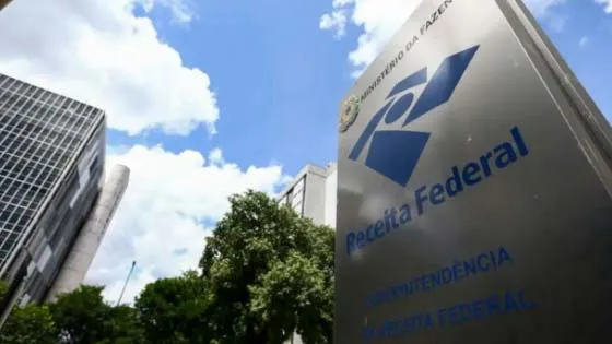 Receita Federal começa a restituir