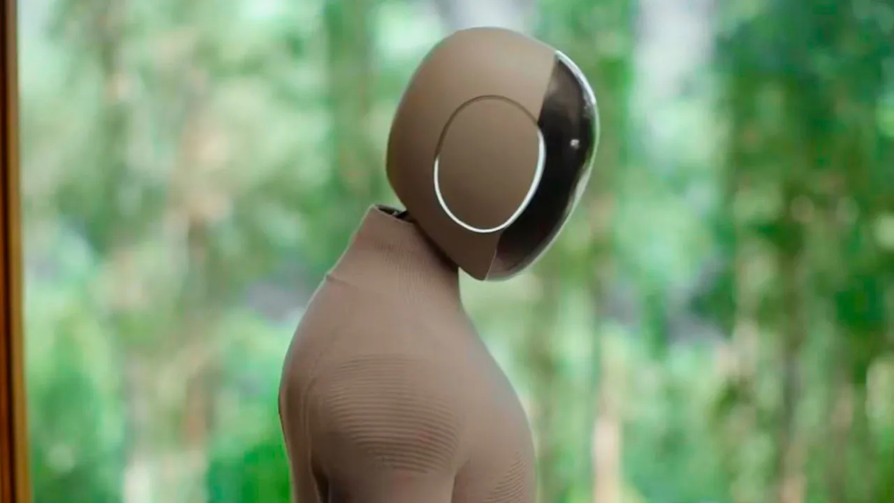 Apesar de pesar 30 kg, o robô é notavelmente forte, capaz de levantar mais de 68 kg e carregar até 25 kg.