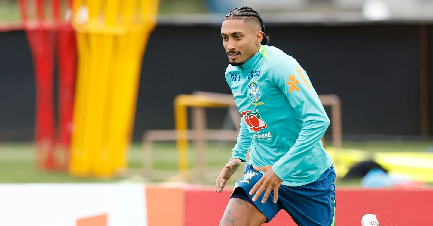 Raphinha é o único brasileiro NO Top10 do The Guardian