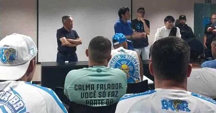 Torcedores ouviram e cobraram