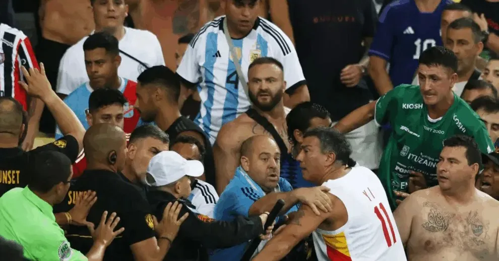 Os torcedores baderneiros poderão ficar fora dos estádios e eventos esportivos no Brasil. Entenda!