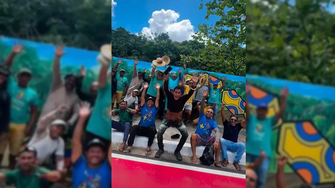 O muro de mais de 500 metros localizado na Avenida Júlio César ganhou o colorido intenso do cotidiano e da natureza amazônica que surpreende e encanta quem passa pelo local.