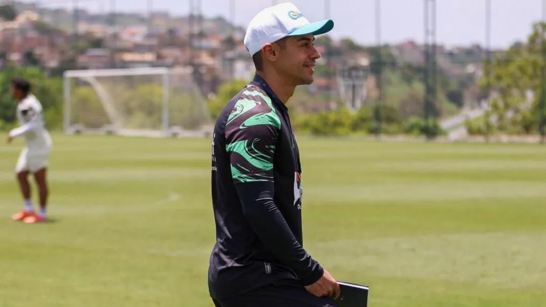 Ignácio Neto comanda o Paysandu na última partida da equipe no ano.