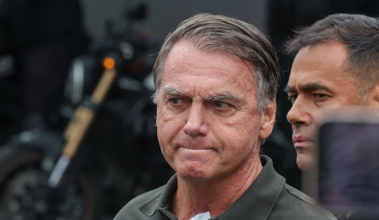 O ex-presidente cumprirá ali o início da pena de 27 anos e três meses imposta pelo STF pela trama golpista