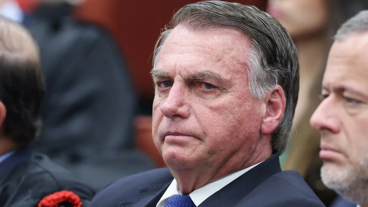 Imagem ilustrativa da notícia: "Ainda estou Aqui", "Democracia": os livros para reduzir a pena de Bolsonaro