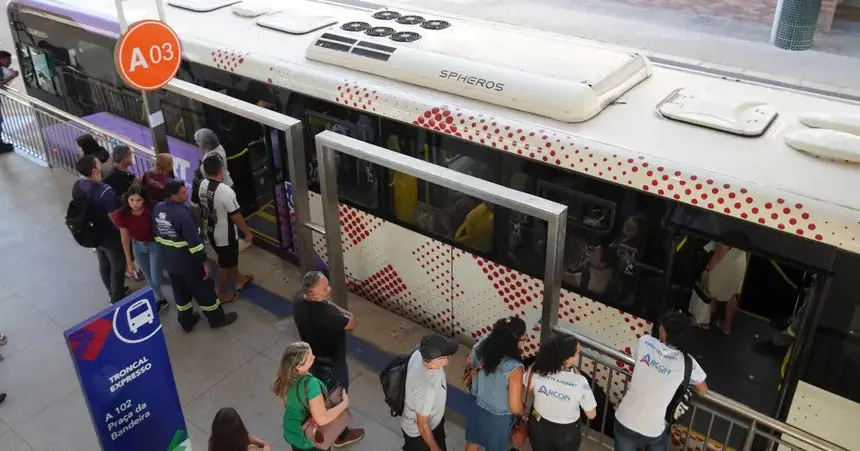 Integração em terminais marca mudança na mobilidade da RMB.