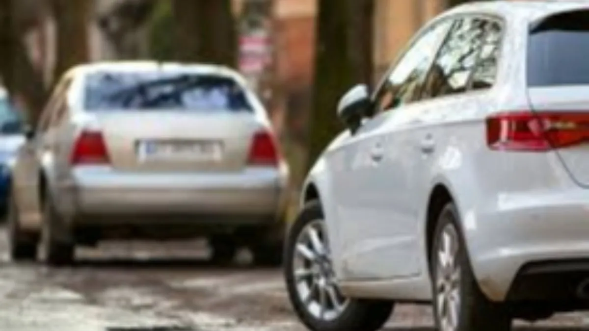 Imagem ilustrativa da notícia: Estacionar o carro na frente da própria garagem pode gerar multa