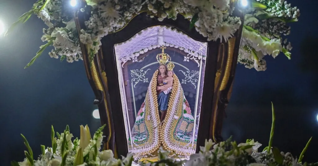 Com quase um século de história, o Círio de Nazaré em Rio Branco se consolida como uma das principais manifestações de fé do Acre, reunindo famílias inteiras em um momento de oração, gratidão e renovação espiritual.
