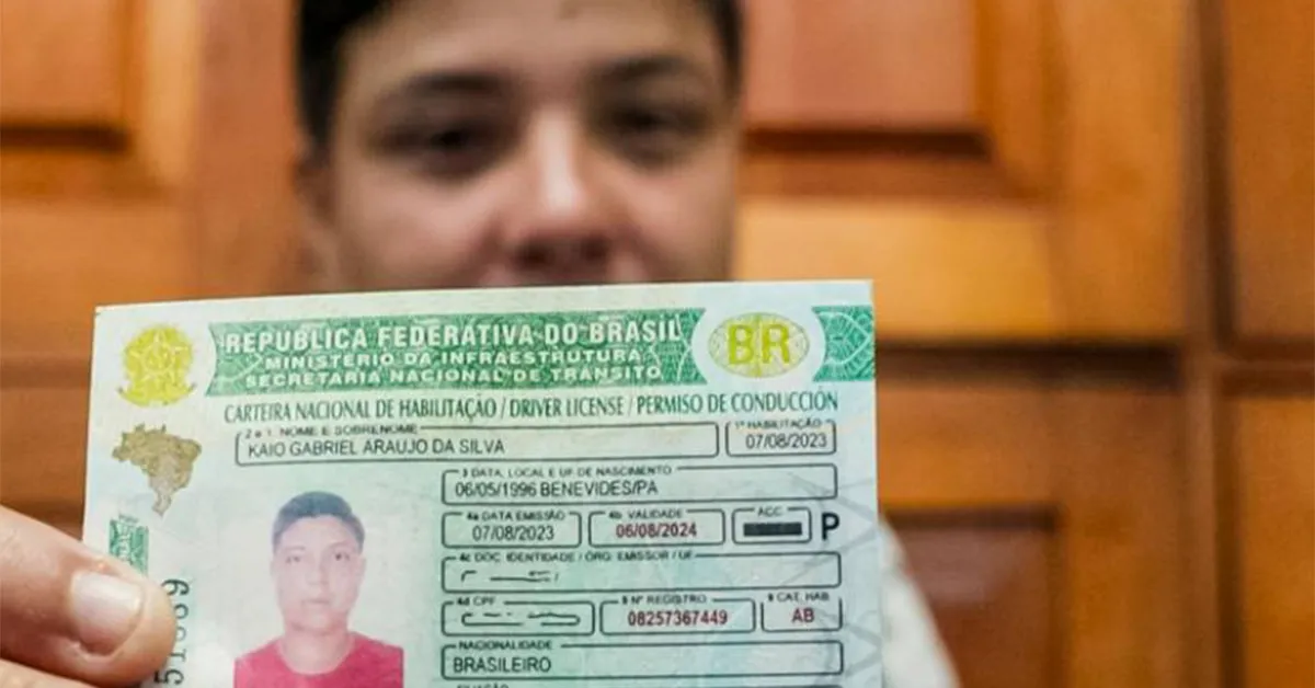 Detran suspendeu temporariamente a abertura de novos processos de primeira habilitação nas categorias A e B.