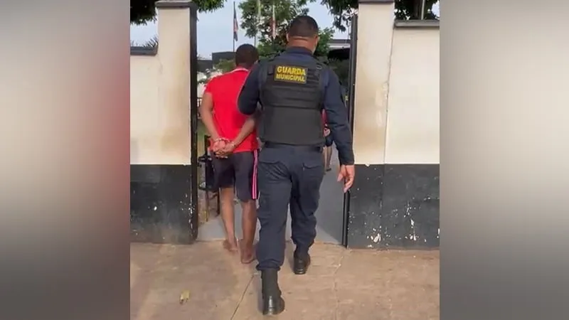 Dupla é contida pela Guarda Municipal após cercar médico no Hospital Municipal de Parauapebas.