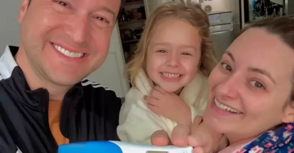 Esposa de Edu Ribeiro, Kátia Santin, está grávida do segundo filho do casal, que já tem a pequena Malu, de 3 anos