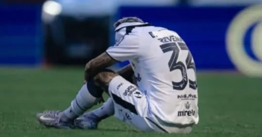 Diego Hernández lamenta expulsão e desfalca o Remo na decisão contra o Goiás.