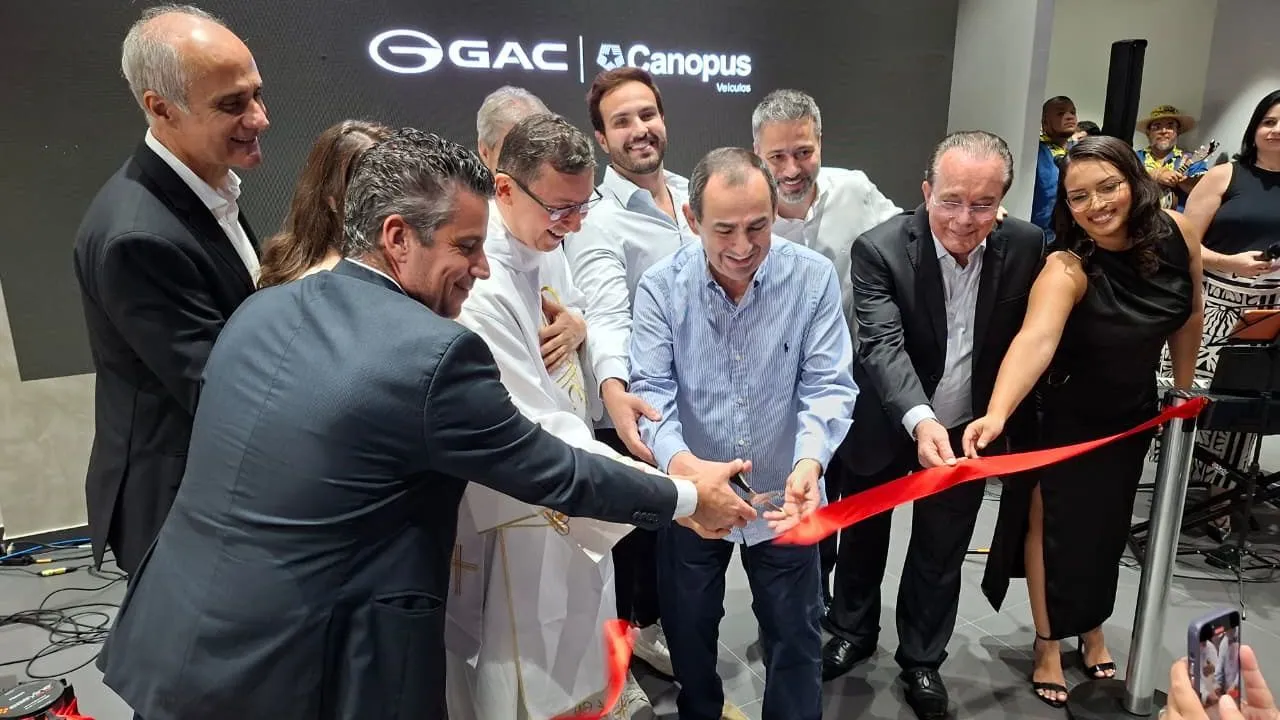 A inaguração reuniu diretores do Grupo Canopus e da montadora GAC em Belém.