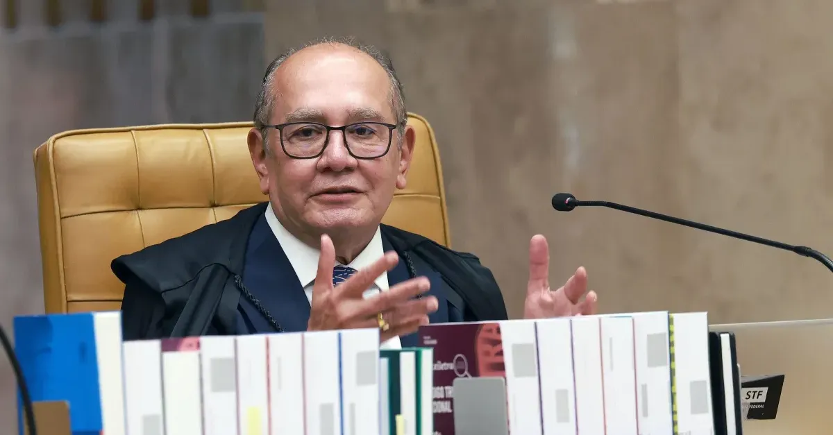 Gilmar Mendes criticou a CLT (Consolidação das Leis do Trabalho) em evento do grupo empresarial Lide, chamando-a de "vaca sagrada", e disse que o TST (Tribunal Superior do Trabalho) tenta manter regras que estão ultrapassadas.