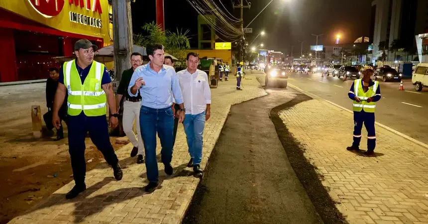 O governador Helder Barbalho visita o Km 1 da BR-316 para acompanhar a reta final das obras do BRT Metropolitano, que já alcançam 90% de conclusão.