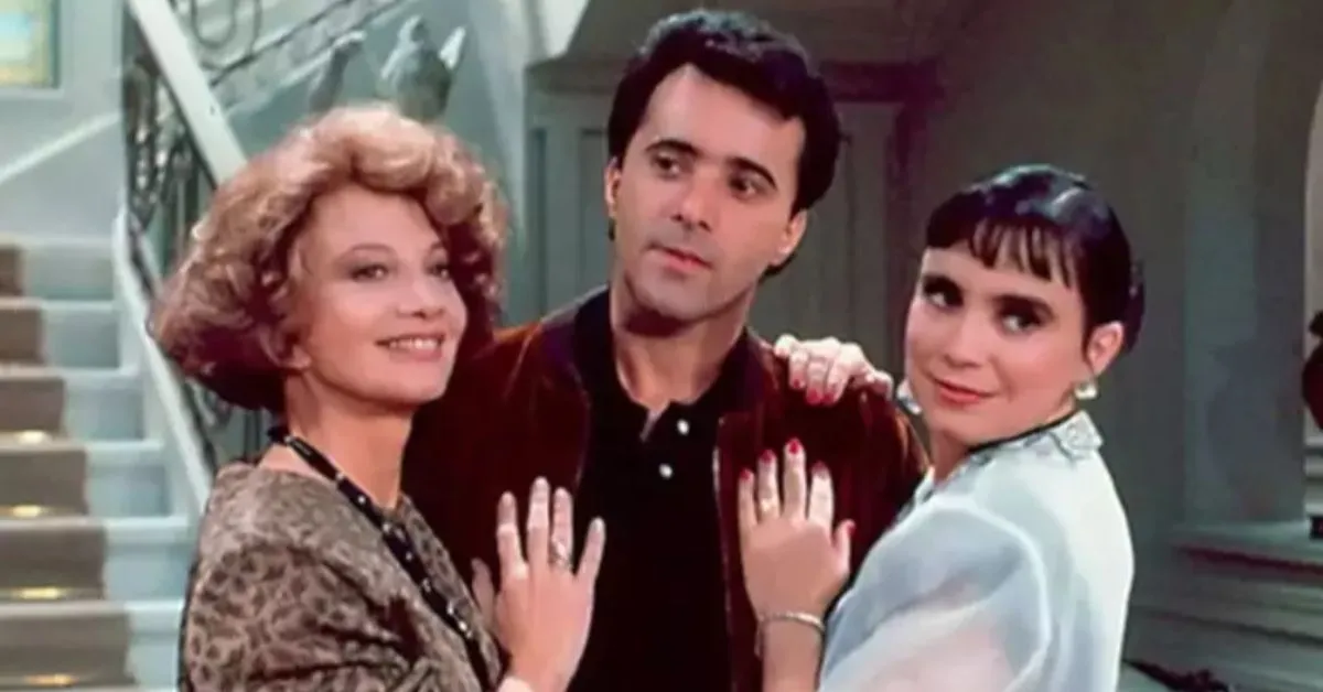 Rainha da Sucata foi escrita por Silvio de Abreu e reuniu um elenco de peso e personagens que marcaram a mémoria de muitos brasileiros.