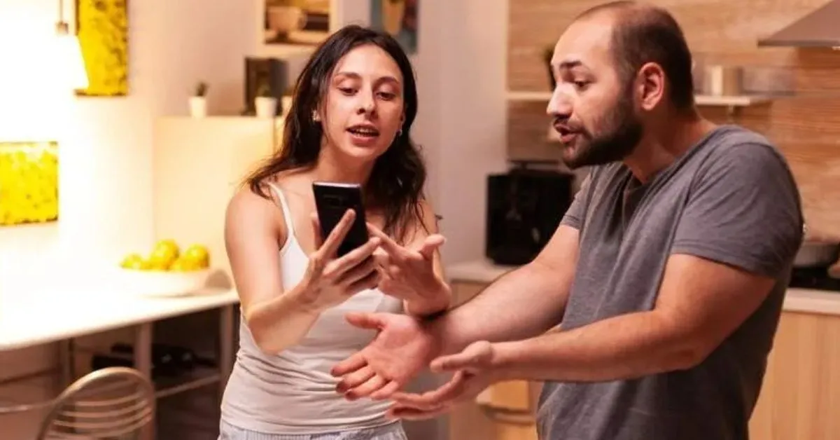 Descoberta de traição exige cautela e empatia.