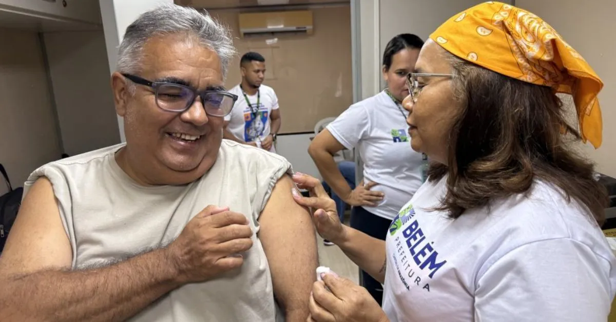 Quem desejar se imunizar, poderá contar com as vacinas ofertadas de acordo com as indicações do Programa Nacional de Imunizações: Febre Amarela, Tríplice Viral, Antitetânica e Hepatite.