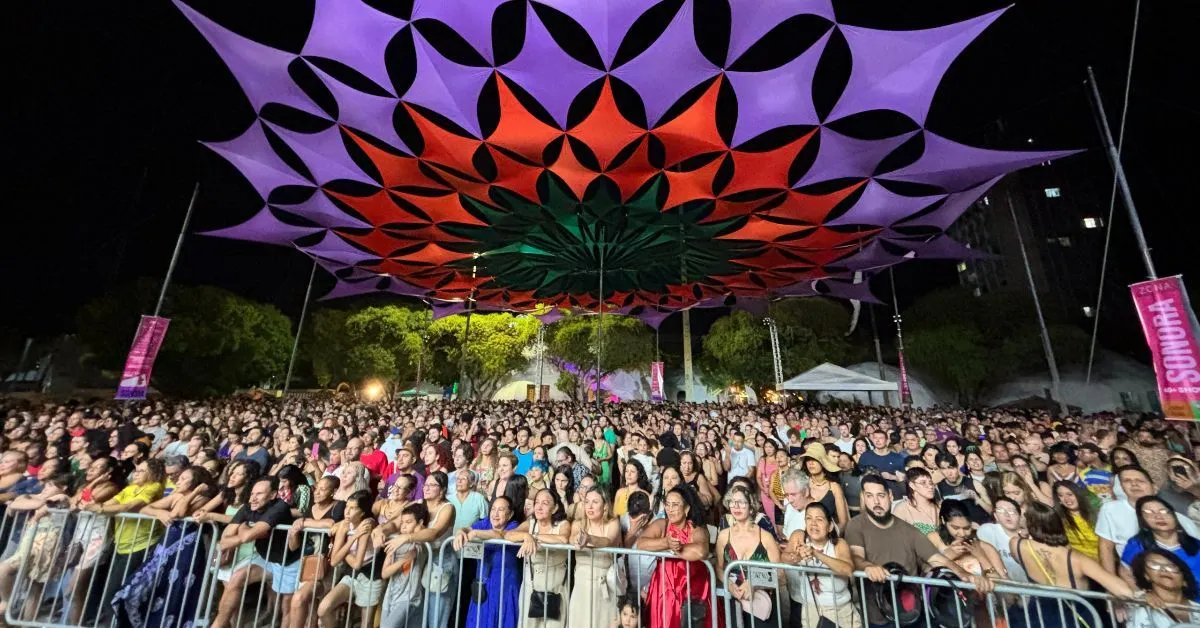 A Freezone Cultural Action ocupará 10 domos geodésicos na Praça da Bandeira, com espaços para oficinas, cinema, debates e experiências imersivas.