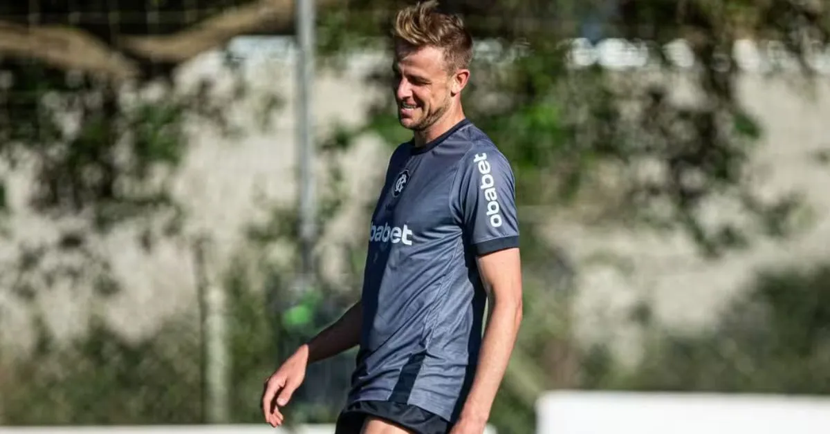 Klaus do Remo fala sobre incêndio e projeta duelo decisivo contra o Avaí na Série B