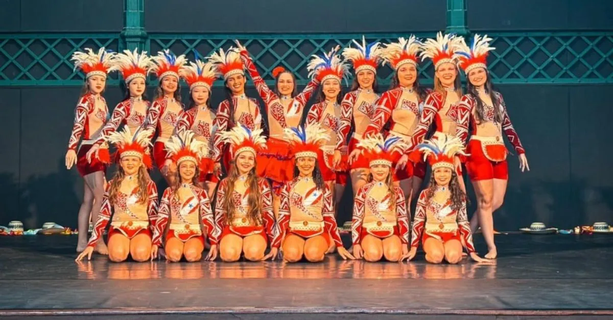 O grupo apresentou o hit "Voando pro Pará" de Joelma e um pouco de "Rock Doido".