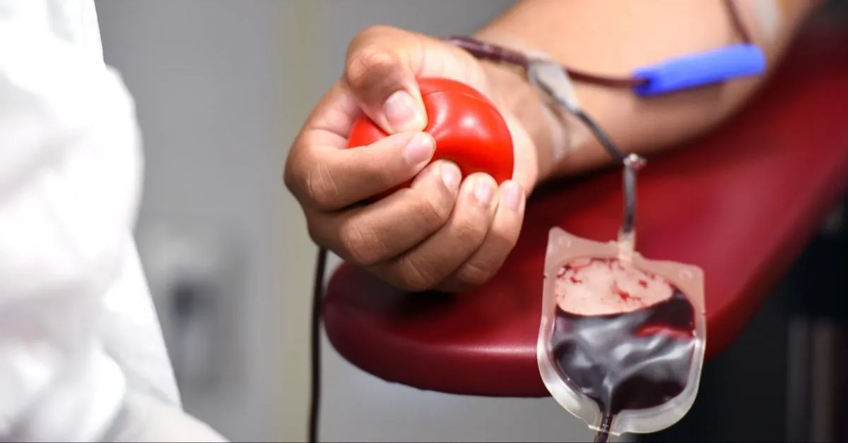 Uma bolsa de sangue pode salvar até 4 vidas. Doe!