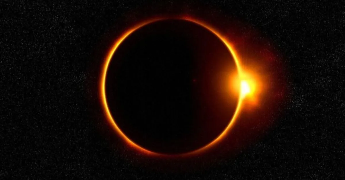 Na totalidade, é possível ver a corona solar, a atmosfera externa do Sol, normalmente invisível devido ao brilho intenso