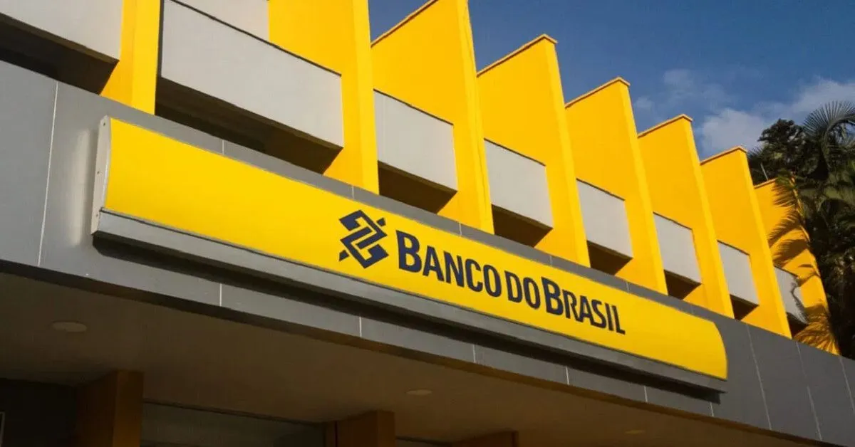 Atualmente, o banco acumula cerca de 7,8 mil cargos vagos, um déficit que aumenta a pressão por novas contratações.