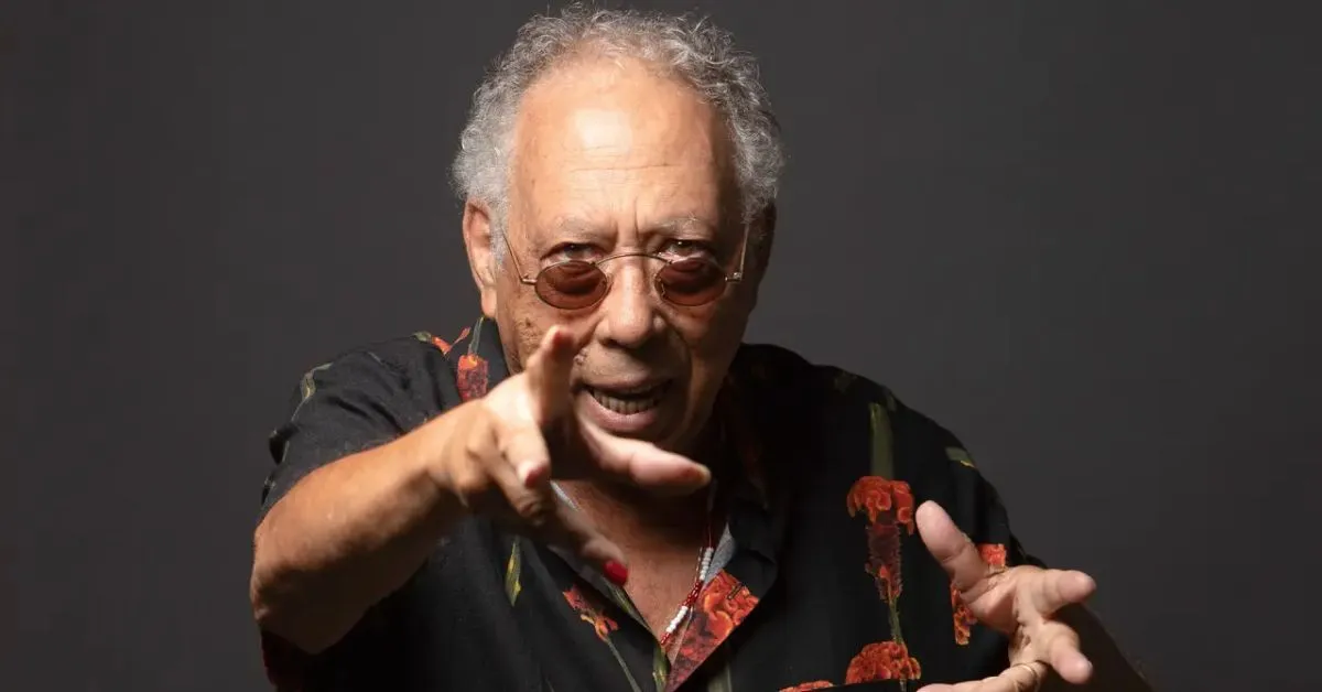 Gênio inclassificável da música nacional, Jards foi diretor musical do espetáculo Gal a Todo Vapor e colaborou com nomes como Maria Bethânia, Gal Costa e Nara Leão.