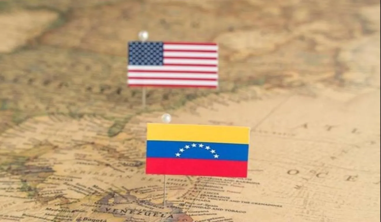 Atividade militar americana e alerta da FAA afetam transporte aéreo internacional.