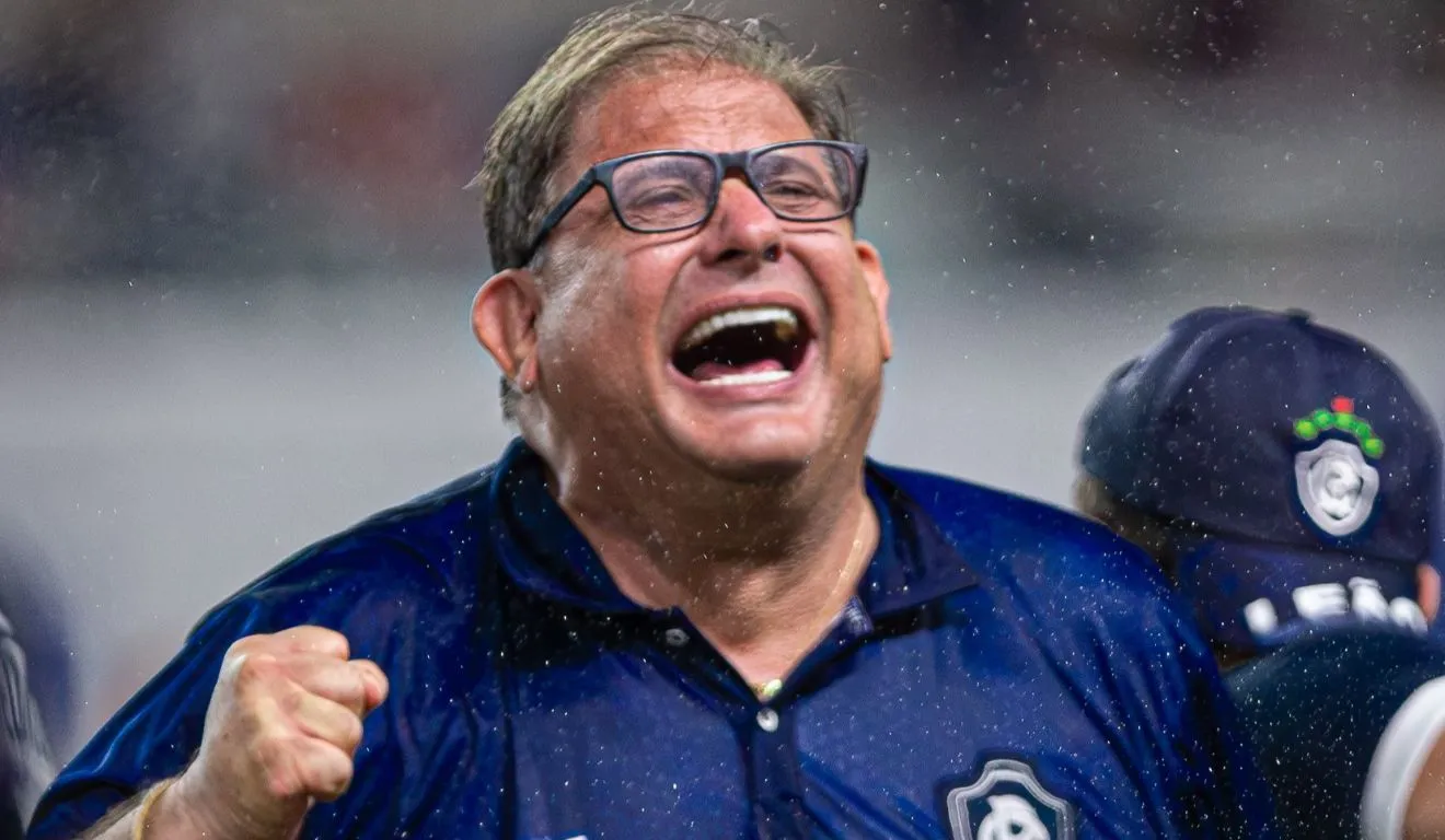 Guto Ferreira se iguala ao feito de Givanildo Oliveira